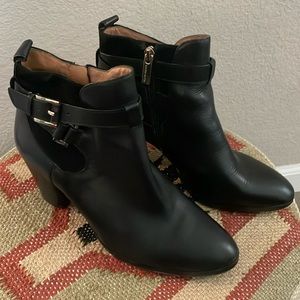 Louise et Cie Lo Vianne Black Leather Buckle Detail Ankle Boot Sz:9